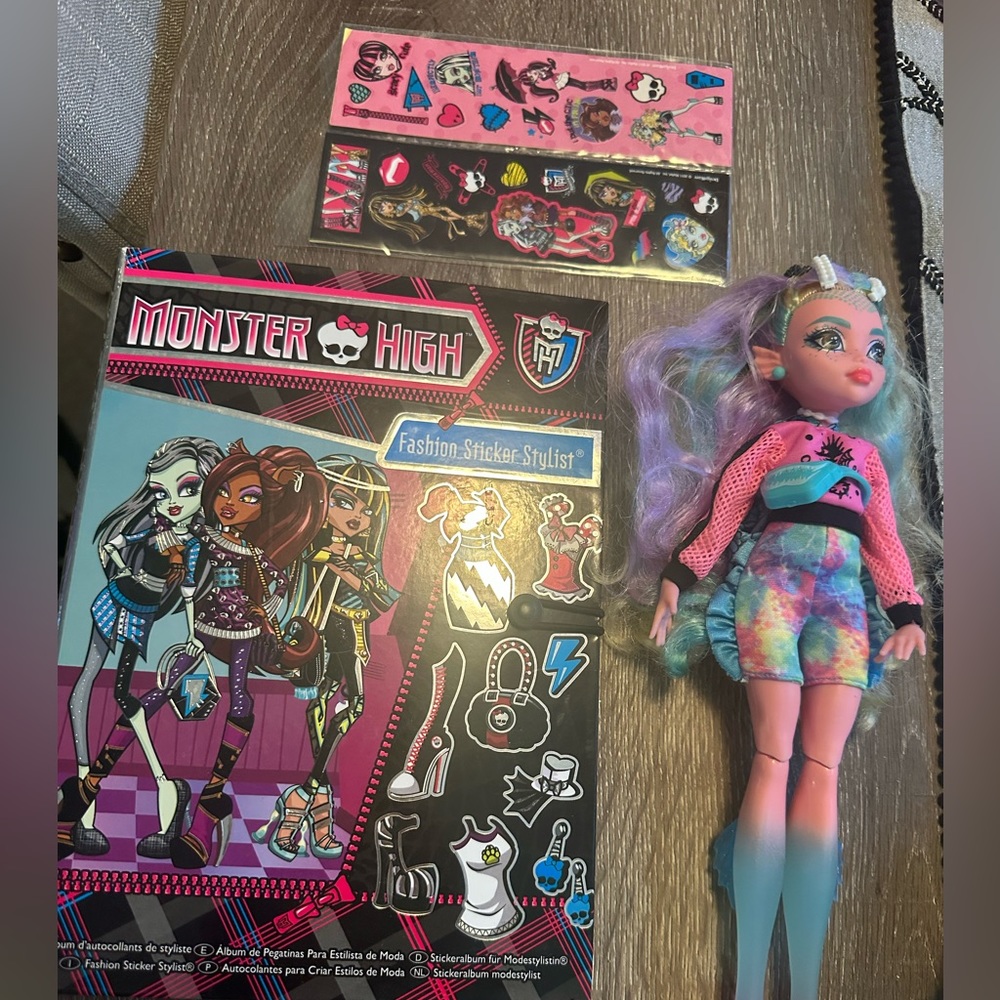 Monster high doll bundle